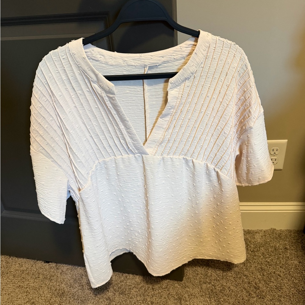 SHEIN Cream Textured Split V-Neck Short Sleeve Top